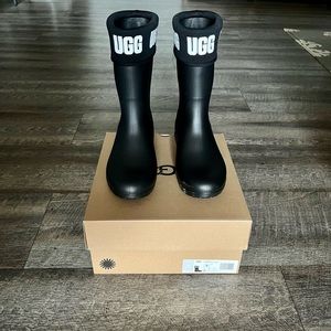 UGG rubber rain boots for women. Black matte waterproof rubber. Brand new in box